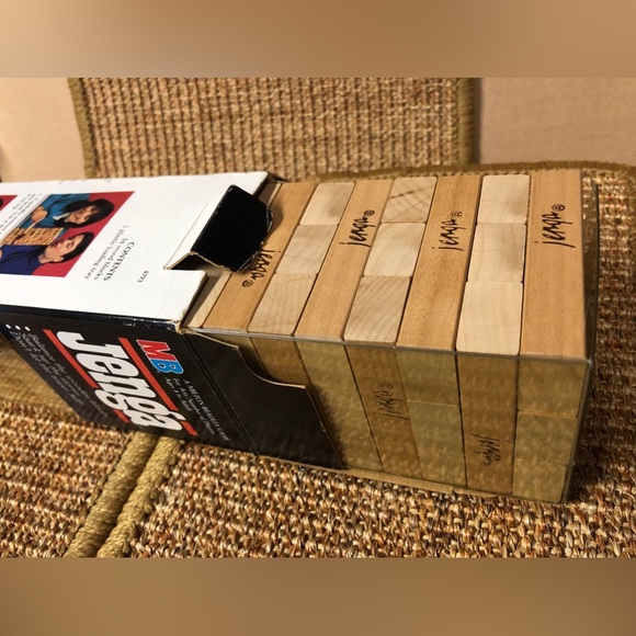 Jenga Crafted Wood Block Game Milton Bradley 1986 Vintage - Picture 7 of 8